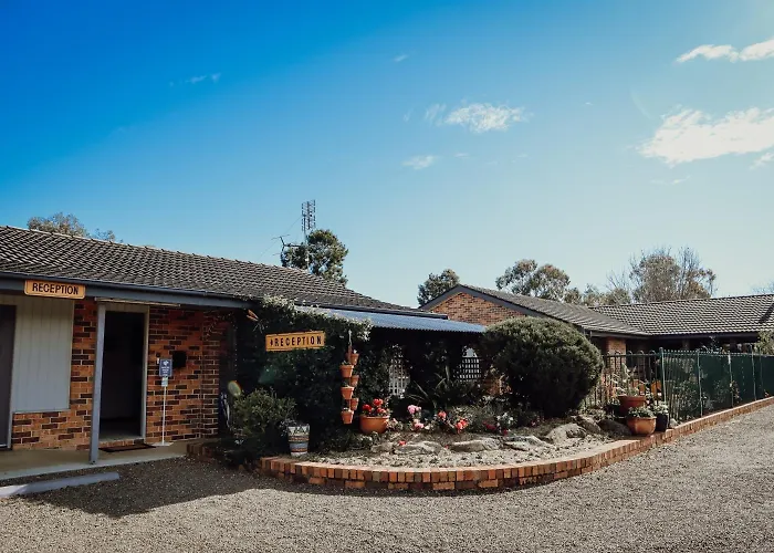 Denman Motor Inn