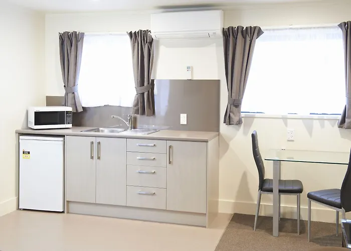 Auto Lodge Motel