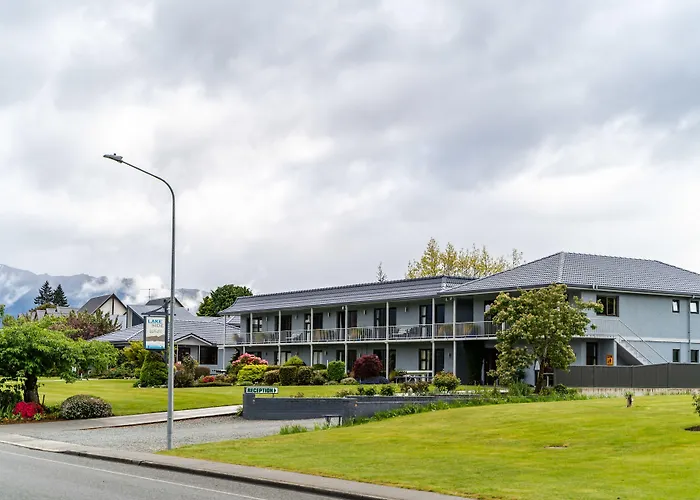 Lakeside Motel & Apartments