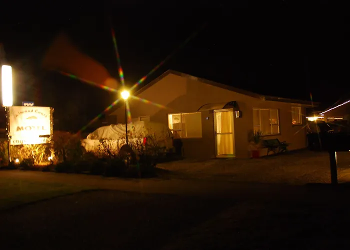 Almond Court Motel