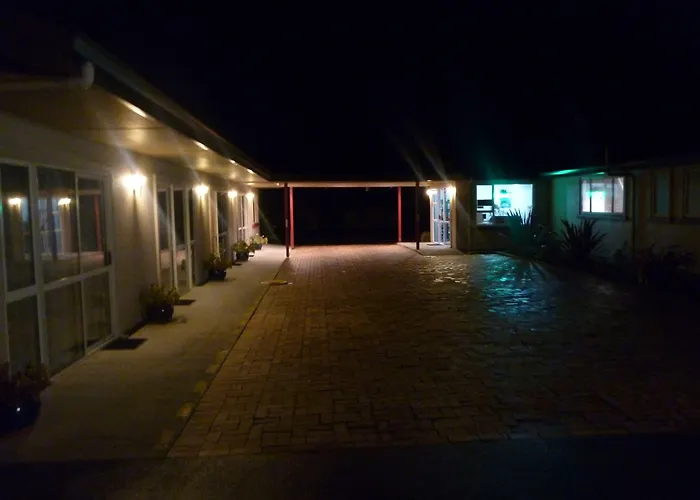 Heritage Court Motel