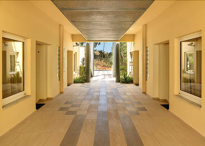Forum Suites