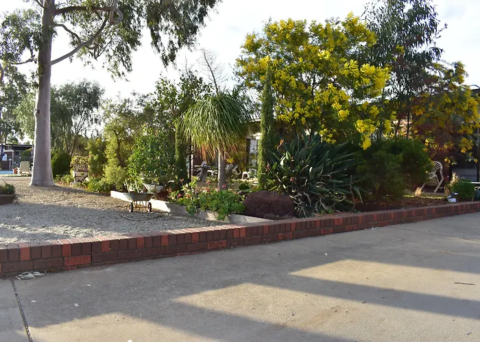 Riviana Motel