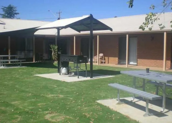 Ashleigh Court Motor Inn