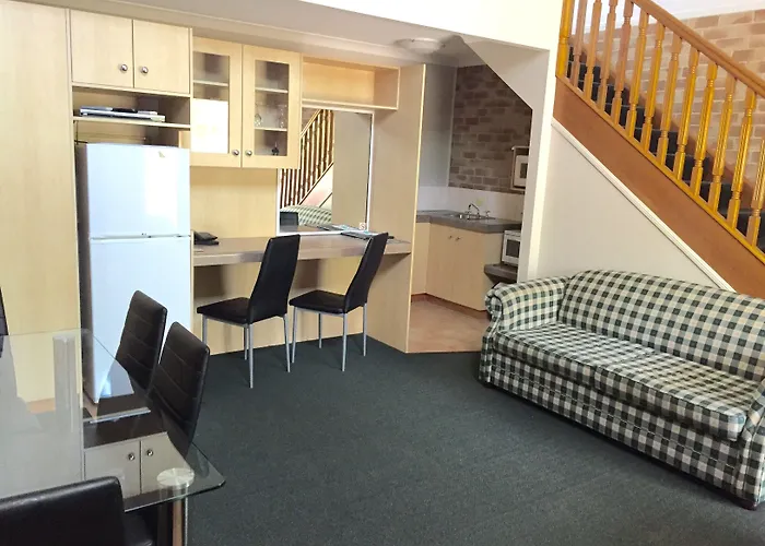 Country Gardens Motor Inn