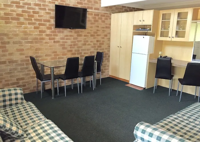 Country Gardens Motor Inn
