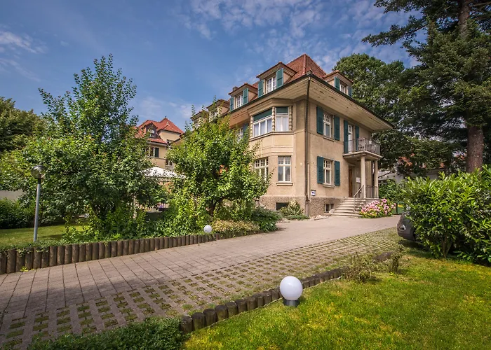 Max Aviation Villa & Apartments Bern