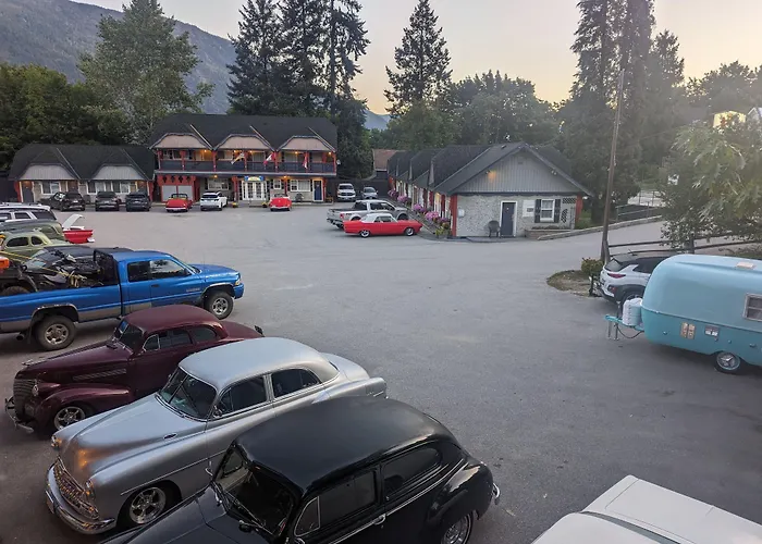 Alpine Inn & Suites