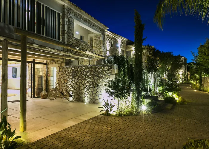 F Zeen Kefalonia (Adults Only)