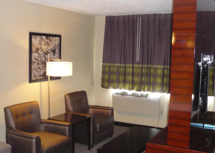 Super 8 By Wyndham Copley Akron