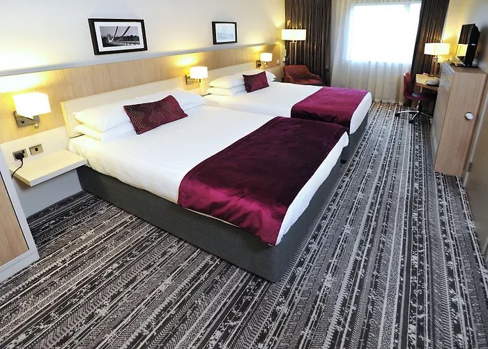 Lancaster Hotel
