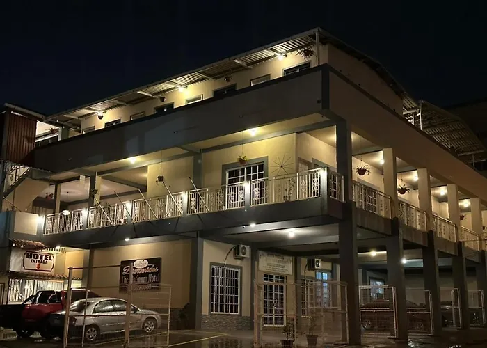 Platinum Hotel