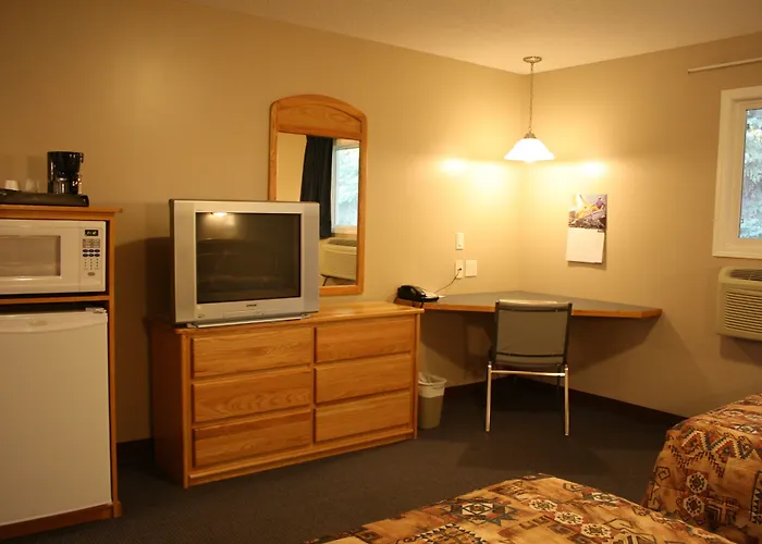 Lamplighter Inn