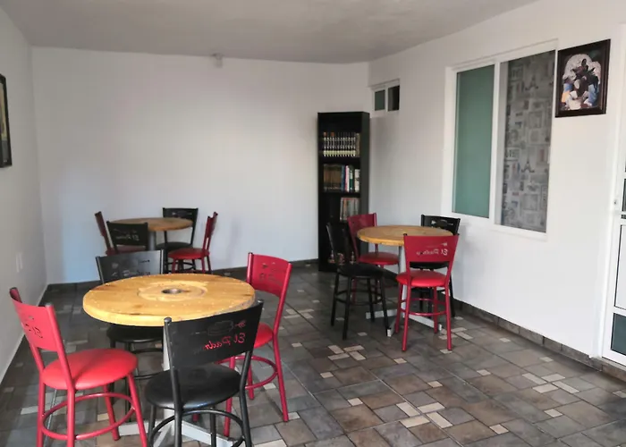Hostal Maple