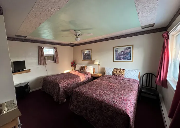 Holiday Motel
