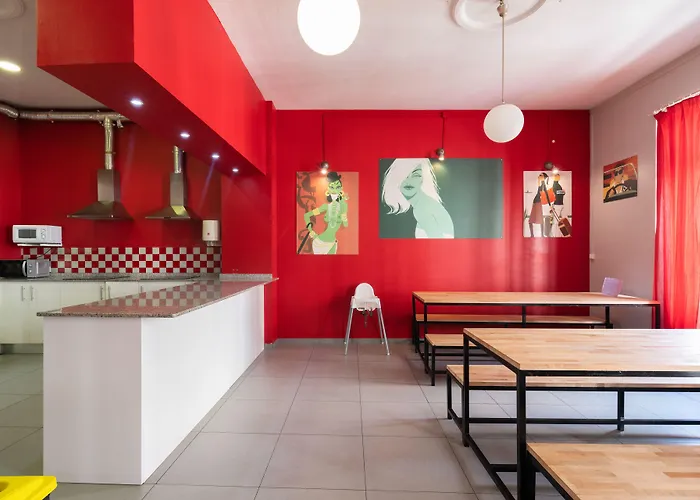 Red Nest Hostel