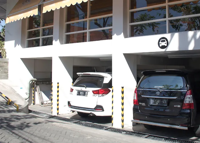 Cleo Balaikota Surabaya