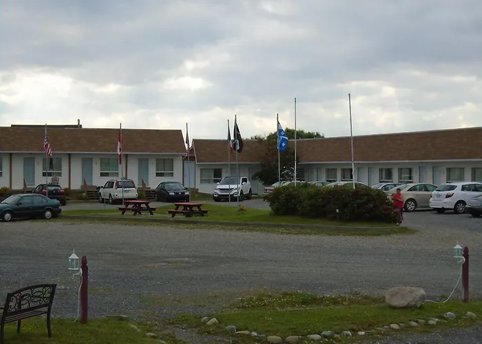 Le Pirate Motel Et Camping