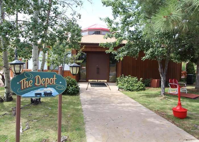 Roundhouse Resort