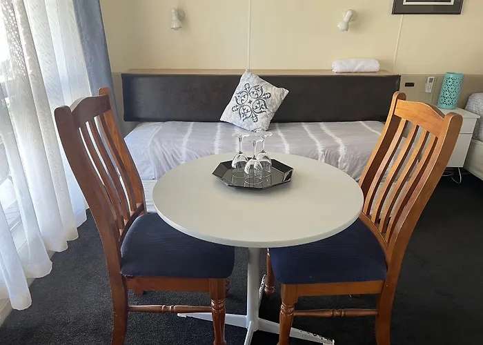Woodmans Hill Motel