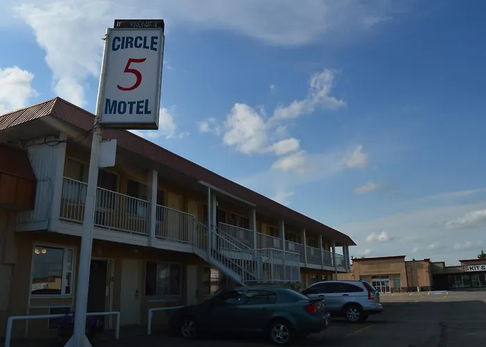 Circle 5 Motel