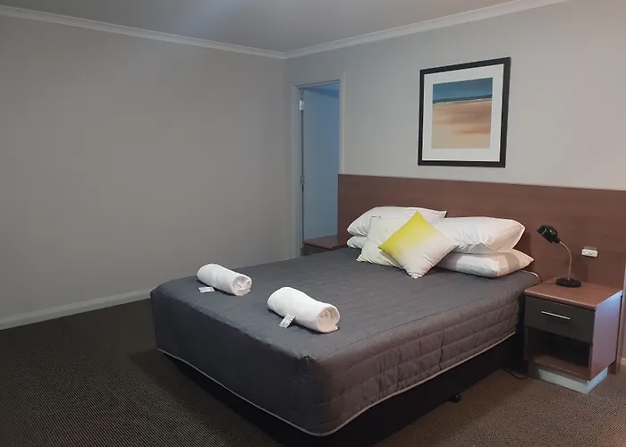 Coro Club Motel