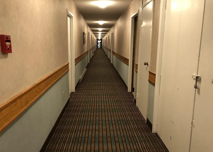 Agassiz Hotel And Restaurant - Under New Management