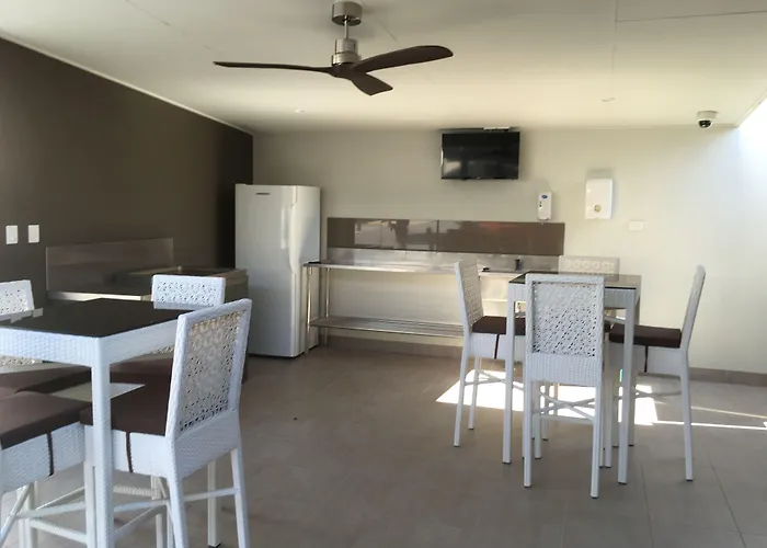 Athena Motel Apartments