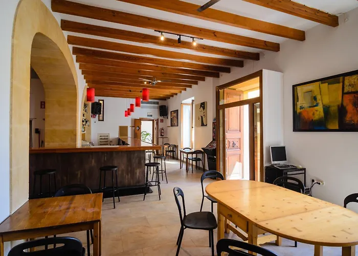 Embat - Hostel