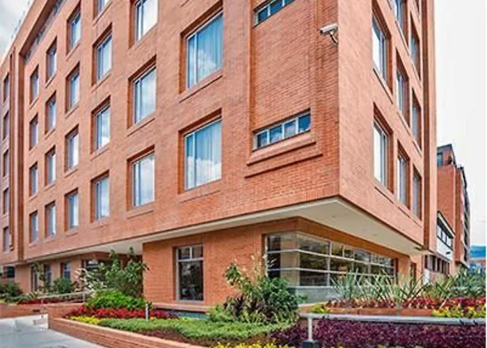Apartamentos Plaza Suites