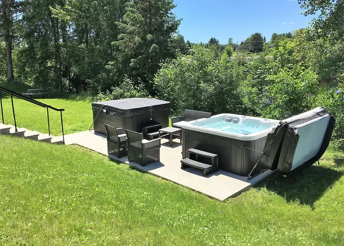 Super 8 By Wyndham Mont Laurier