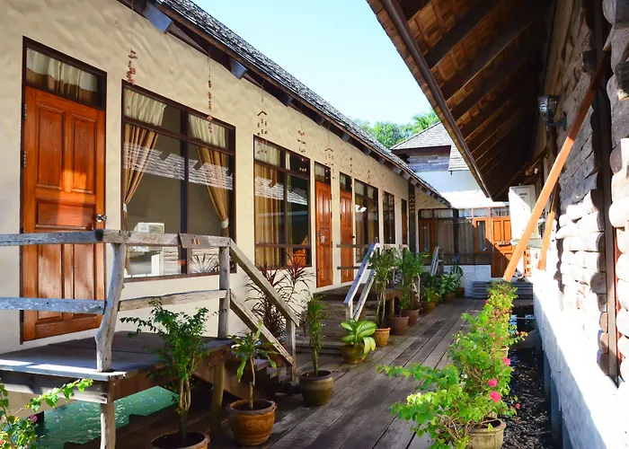 Salakphet Resort