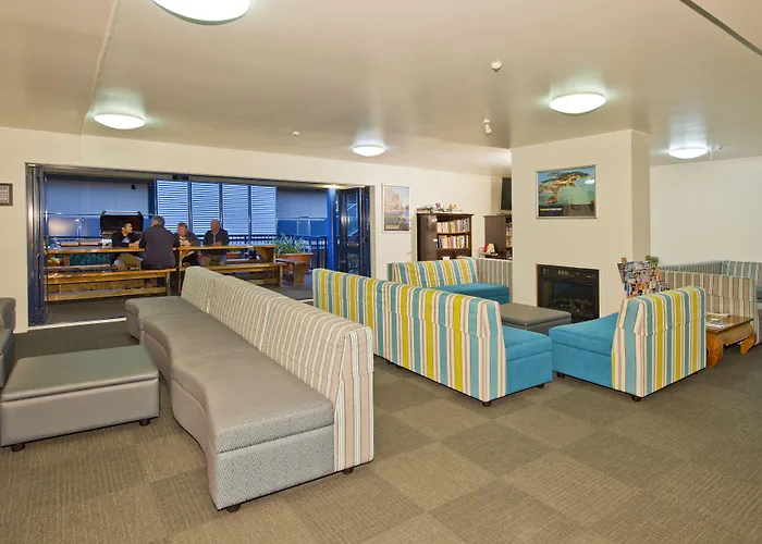 Saltwater Lodge Backpackers