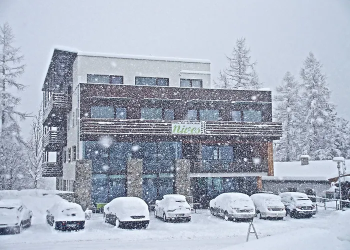 Bed & Breakfast Hostel Nives