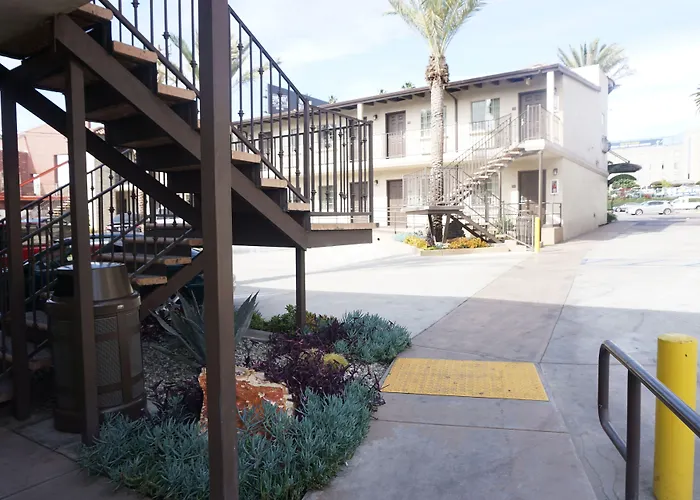 Tuscan Garden Inn