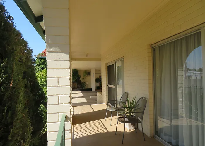 Bishops Lodge Narrandera