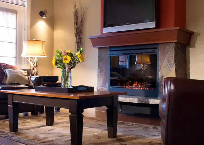 Bellstar Suites At Solara Resort