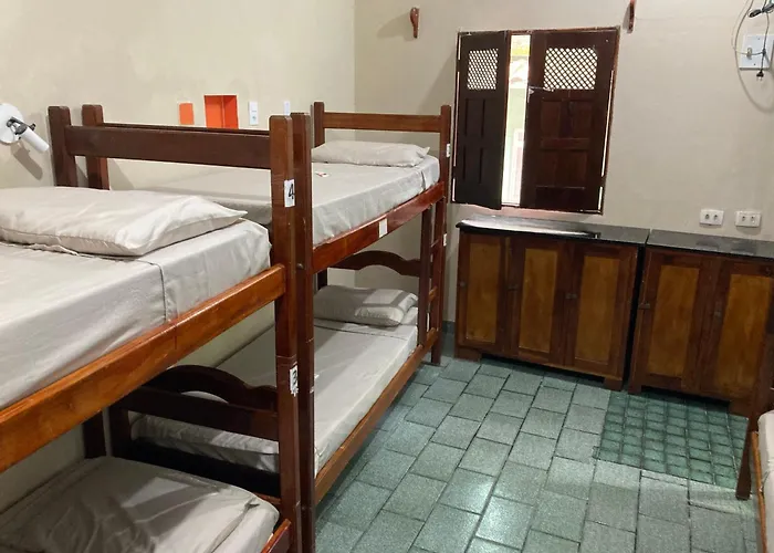 Papagaio Hostel & Pousada