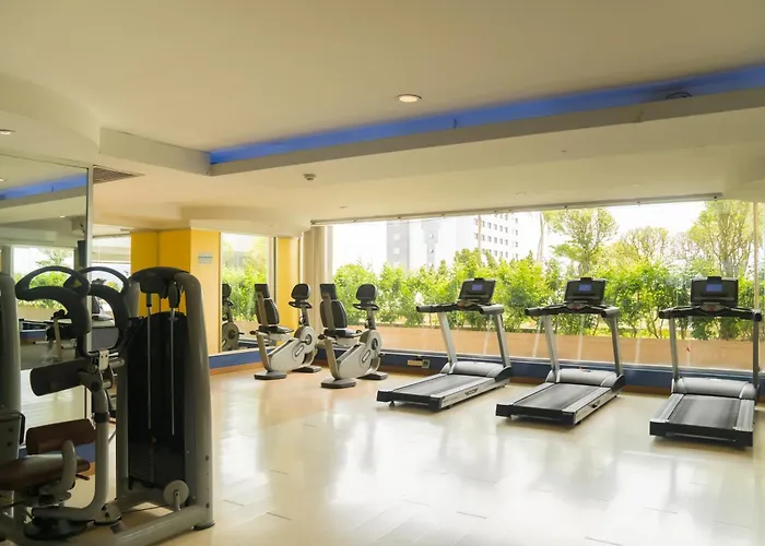 Lee Gardens Plaza Hotel - Sha Plus