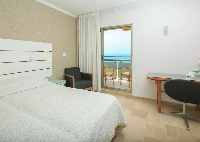 Residence Beach Hotel