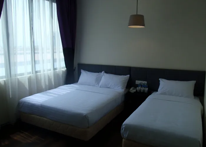 9 Square Hotel - Subang
