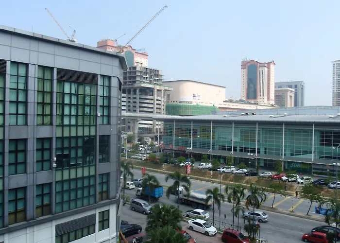 9 Square Hotel - Subang
