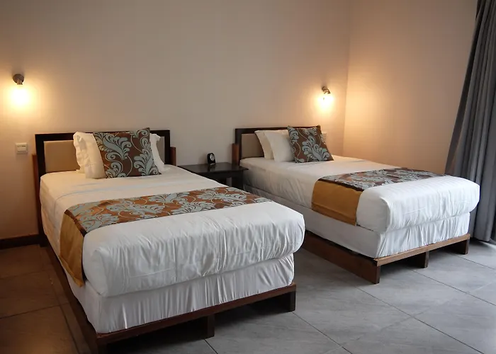 Luganvilla Business Hotel And Restaurant