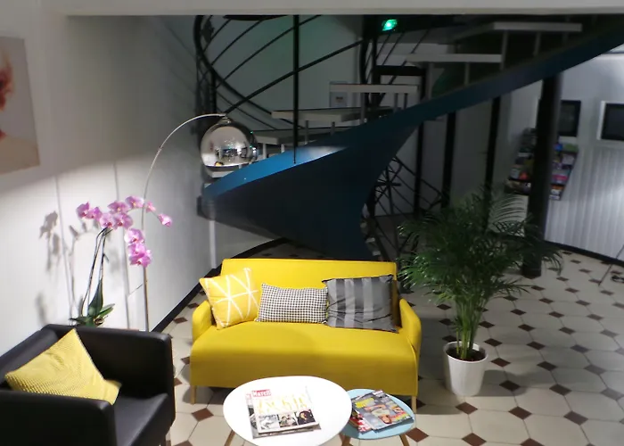 Hotel La Croisette & Restaurant Bistrot Gantier En Centre Ville
