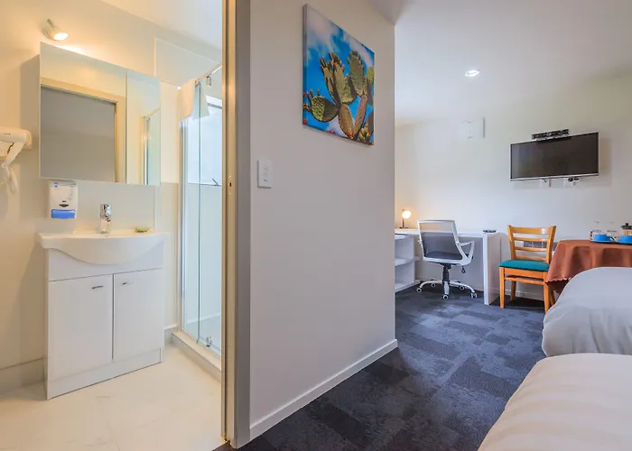 Greenlane Motel