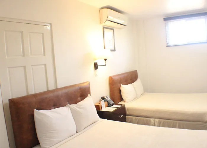Altamont West Hotel