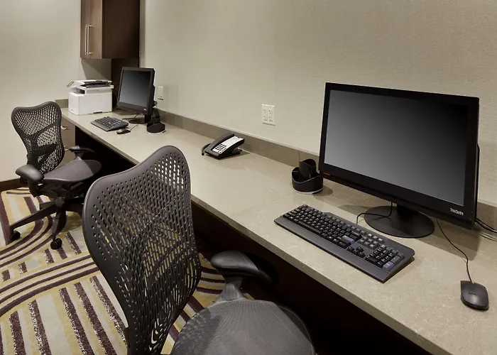 Hilton Garden Inn Roslyn