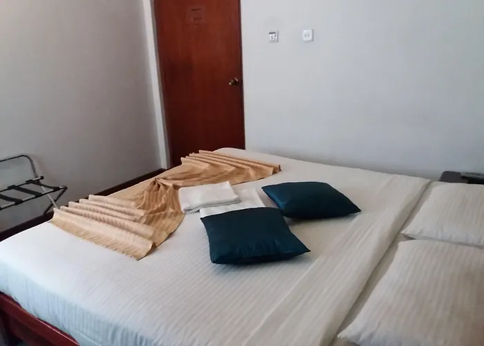Binota Hotel Nuwara Eliya