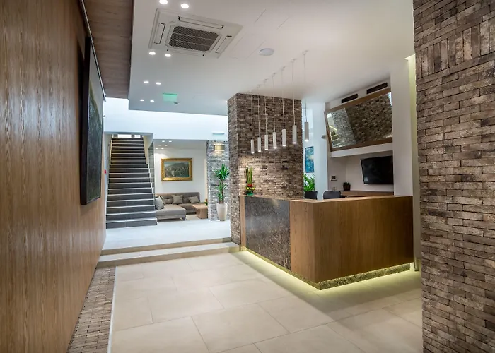 Belgrade Inn Garni Hotel