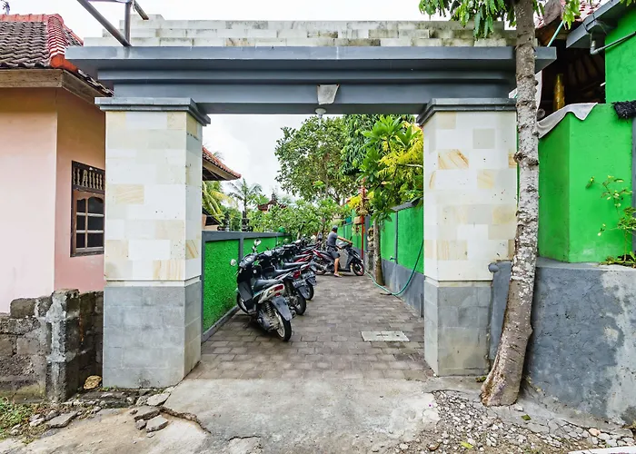 Lembongan Hostel